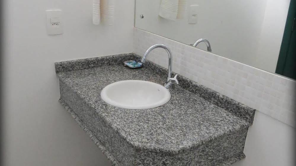 Pousada Abaeté Governador Celso Ramos Esterno foto